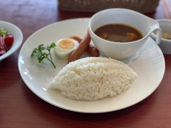 護衛艦さみだれで食べられているさみだれカレー
