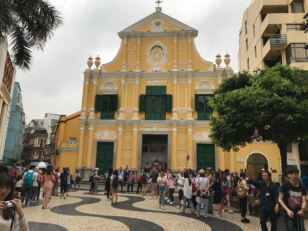 聖ドミニコ教会と聖ドミニコ広場