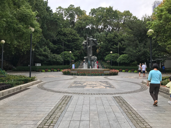 ルイス・カモンエス広場