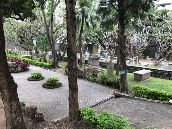 プロテスタント墓地