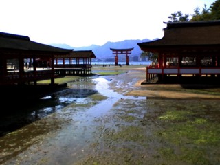厳島神社