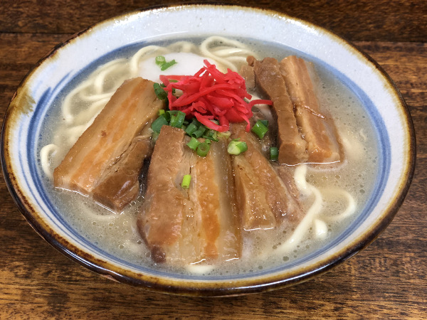 三枚肉そば(沖縄そば)