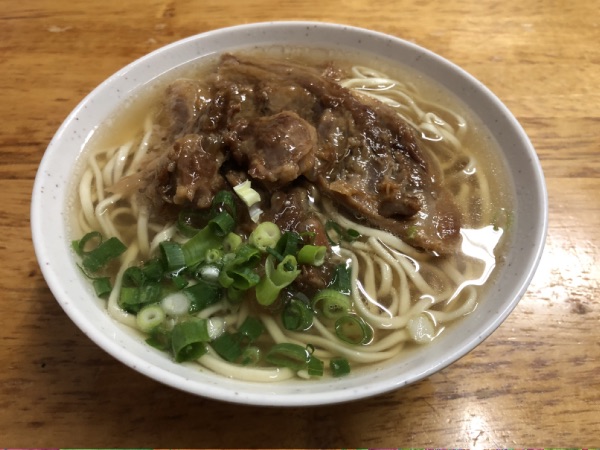 390円のソーキそば